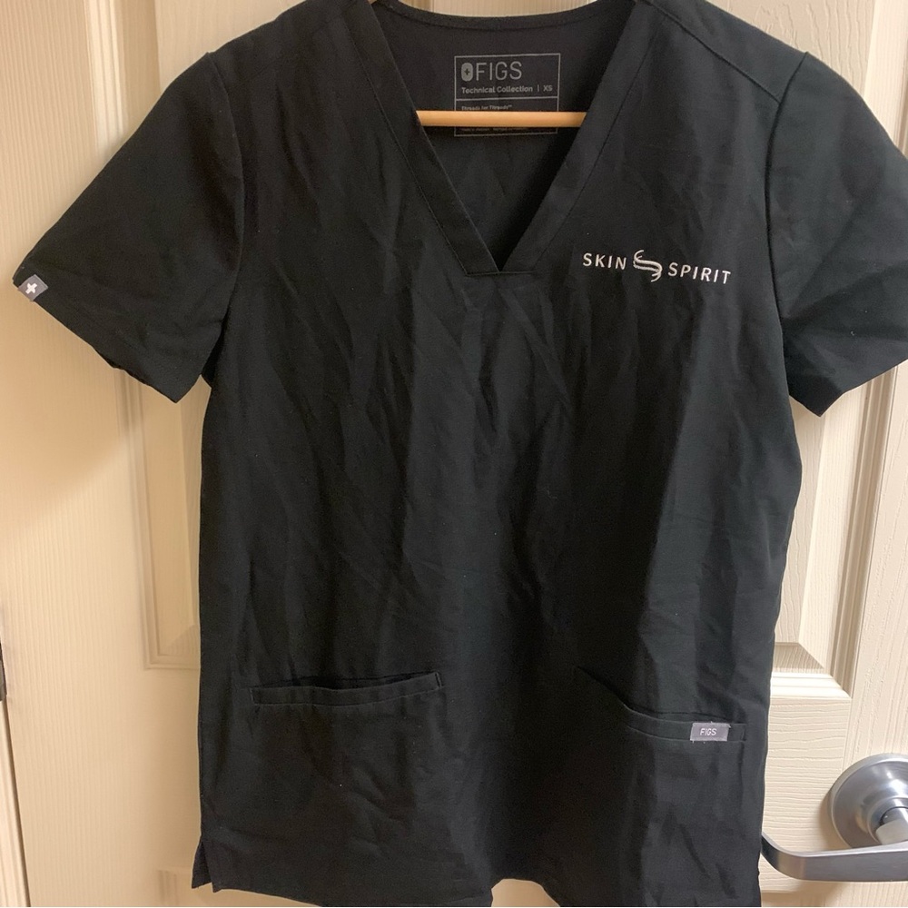 Figs Black Women's Scrub Top